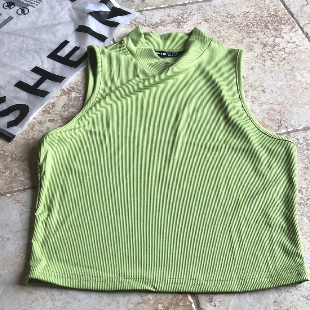 Brand New SHEIN Mock Neck Tank Top M(6)